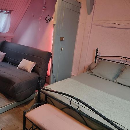 Le Lion Dort Bed & Breakfast Cormeilles-en-Parisis Exterior foto